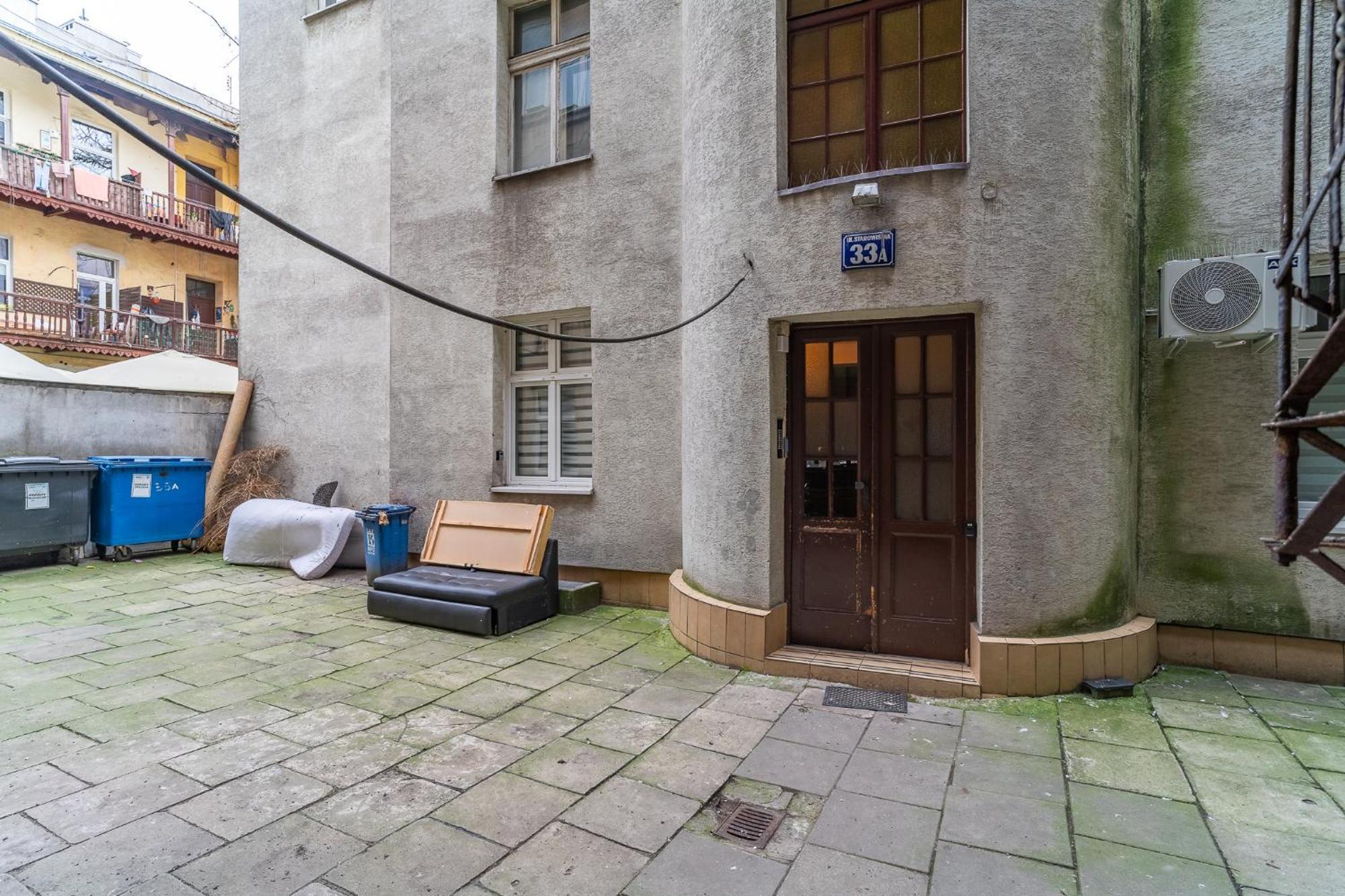 Starowislna - Balcony, Top Location, Tram & Train Nearby - By Rentujemy Apartament *